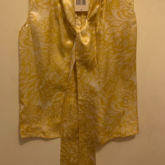 NWT Sleeveless Silk Blouse lemon leaf print (size S) - Picture 2 of 3